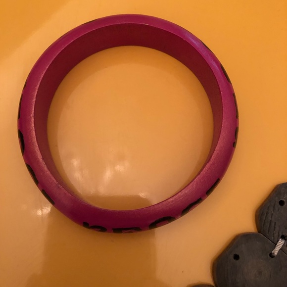 Macy’s ☮️ Peace Bangle Bracelet - Picture 4 of 8